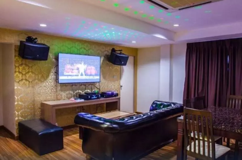 Hotelli Oyo 75311 Bed One