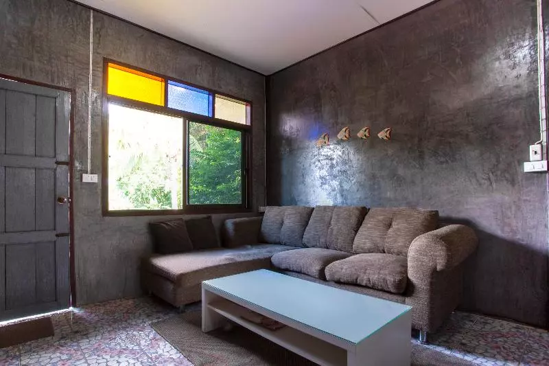 Hotelli Oyo 75318 Ruan Rim Dao Chiang Dao