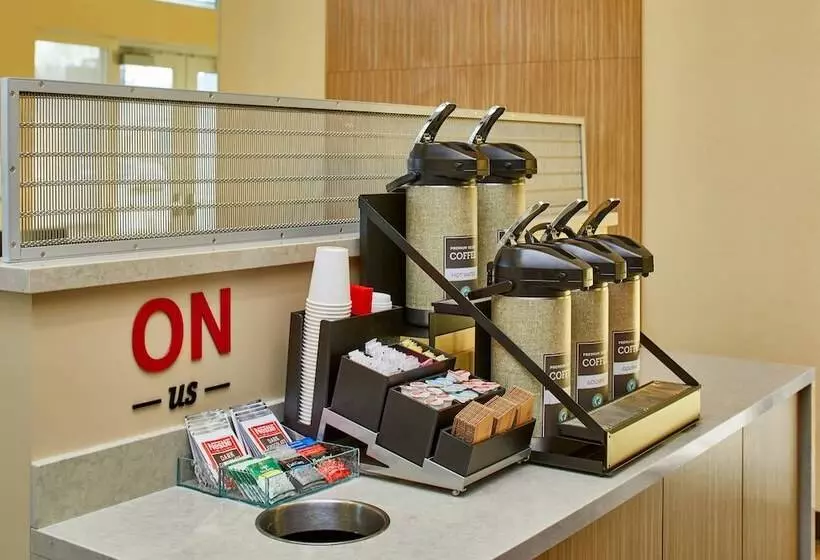 Hotelli Towneplace Suites By Marriott Columbus North   Osu