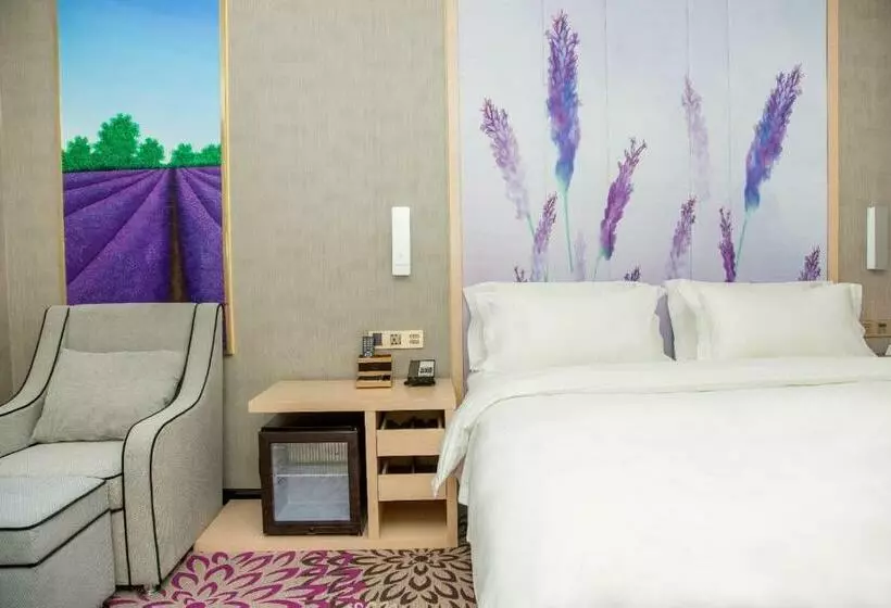 Lavande Hotels Xianning Tonghui Square Branch