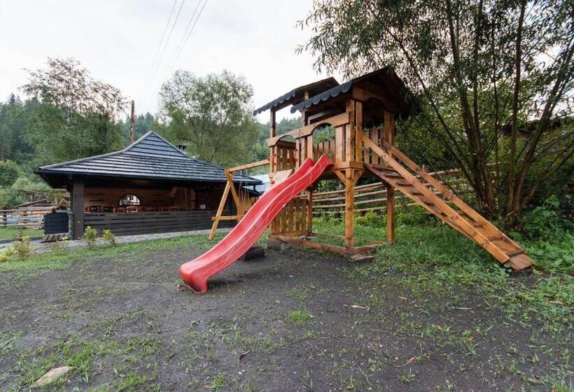 پانسیون Comoara Rarăului