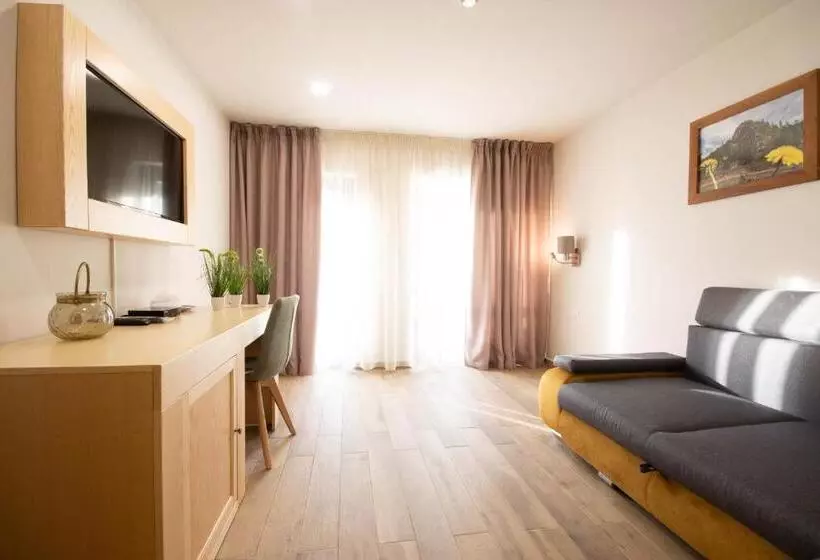 Majatalo Comoara Rarăului