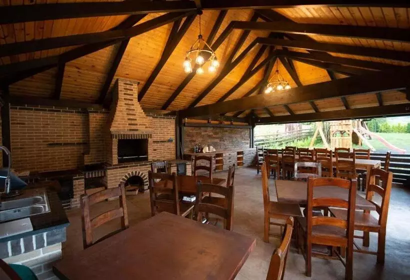 Majatalo Comoara Rarăului