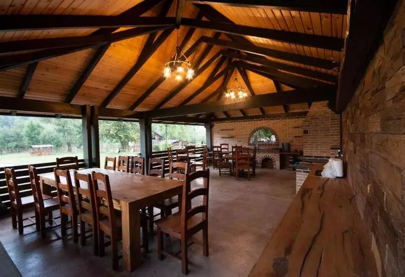 Majatalo Comoara Rarăului