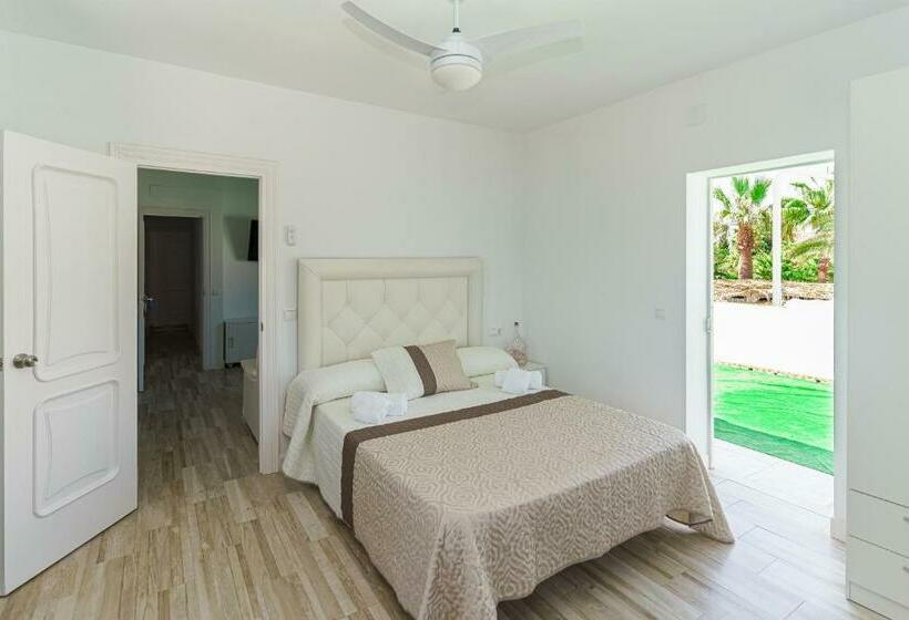 پانسیون Hostal Paraiso Del Mar