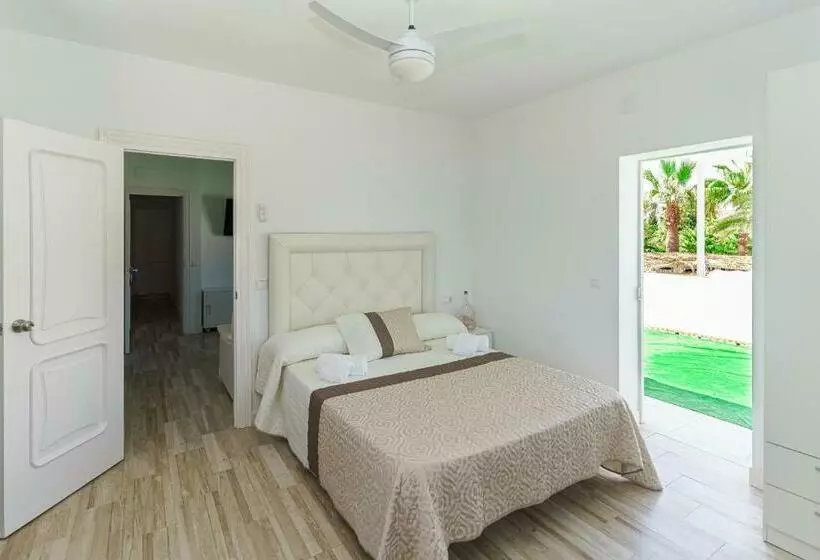 ペンション Hostal Paraiso Del Mar