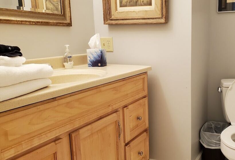 بنسيون The Rugosa Guest House