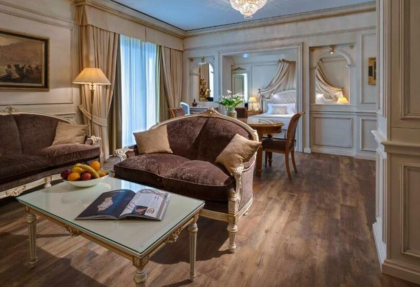 Tritone Luxury Hotel Thermae & Spa