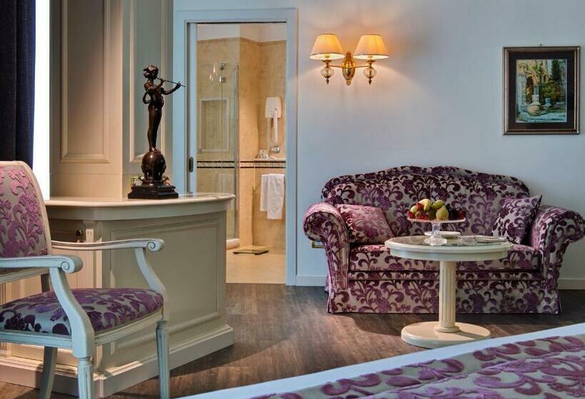 Tritone Luxury Hotel Thermae & Spa