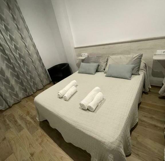 هاستل Alojamiento Saturno1