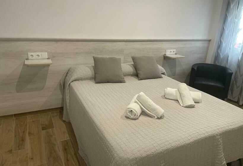 هاستل Alojamiento Saturno1