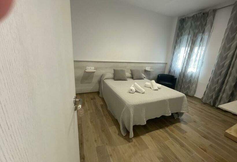 هاستل Alojamiento Saturno1