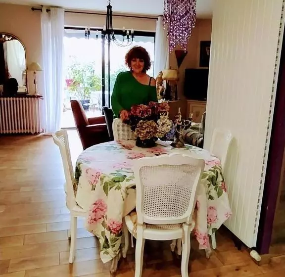 Aamiaismajoitus (B&B) Chambre D'hôtes Chez Claude Bardou