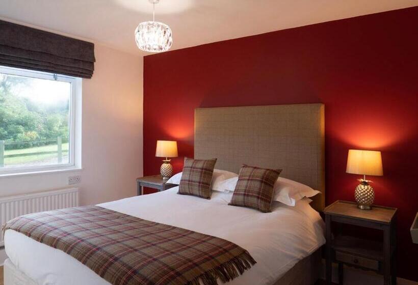 تختخواب و صبحانه The Garden House