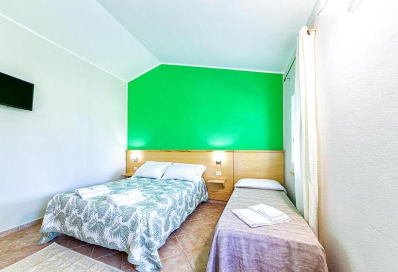 בית מלון כפרי Agriturismo Is Cortillaris