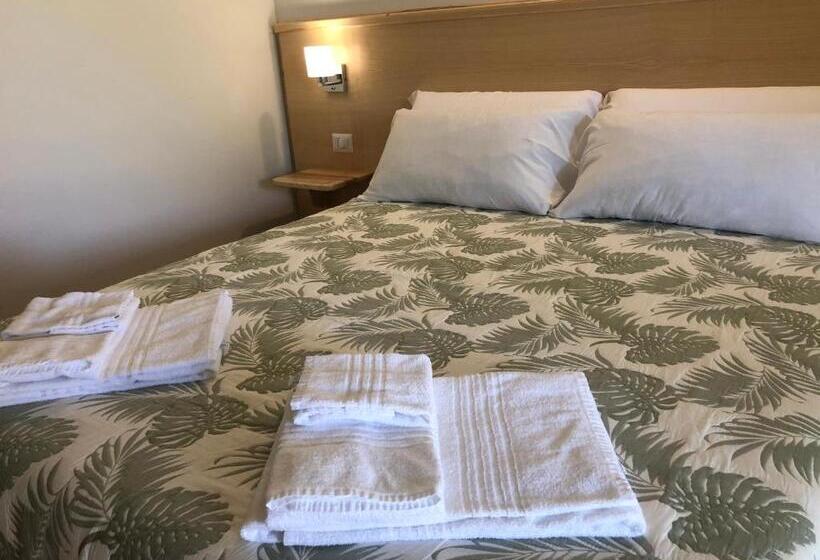 בית מלון כפרי Agriturismo Is Cortillaris