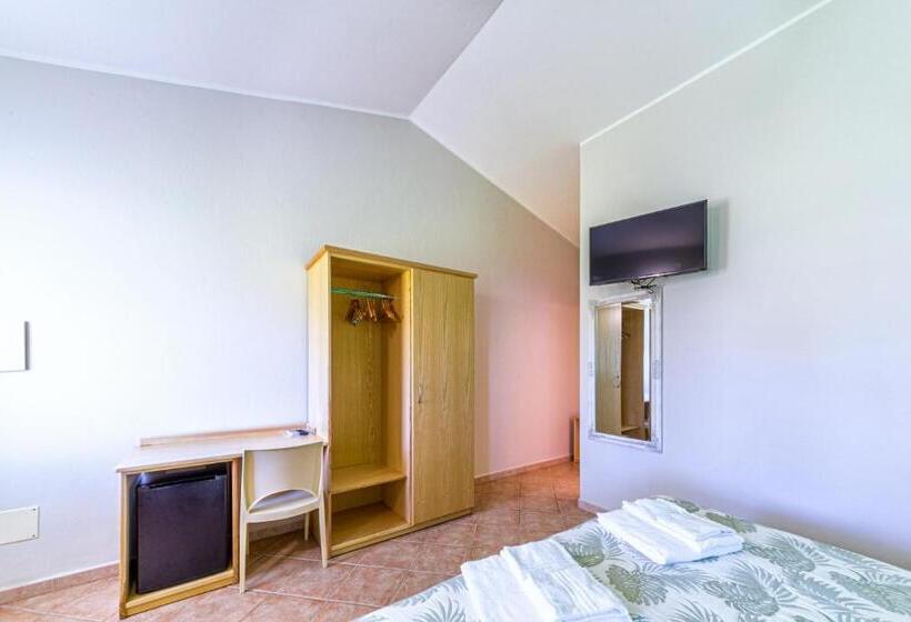 בית מלון כפרי Agriturismo Is Cortillaris