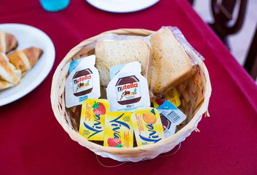 ホテル Agriturismo Is Cortillaris