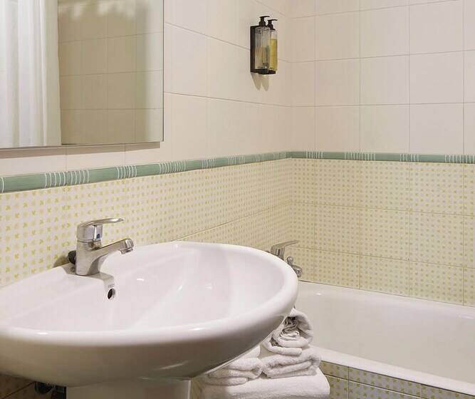 Iraipe Ongi Hotel Auto Check In