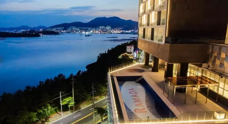 Hotelli Ramada Plaza By Wyndham Dolsan Yeosu