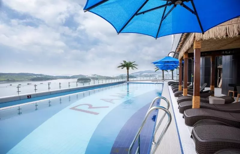 Hotelli Ramada Plaza By Wyndham Dolsan Yeosu