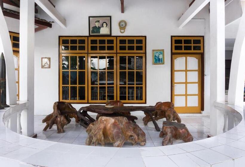 Hotell Reddoorz At Pujon Malang