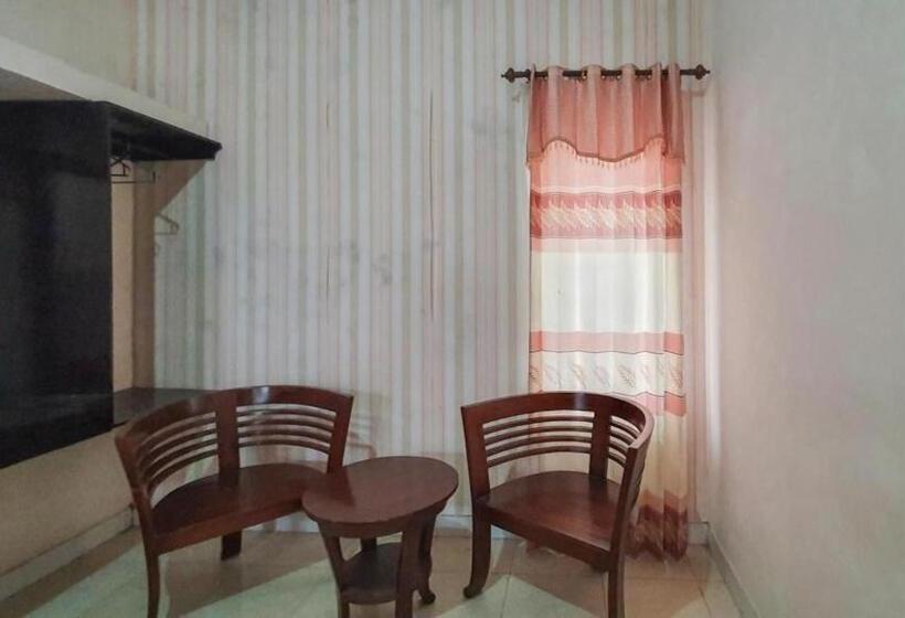 Hotell Reddoorz At Pujon Malang