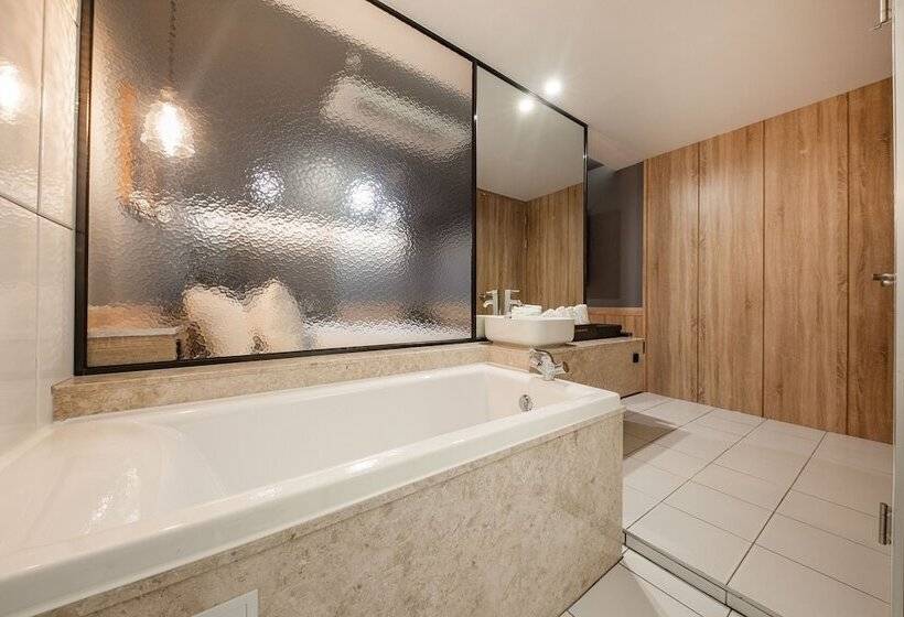 Brown Dot Hotel Seosan