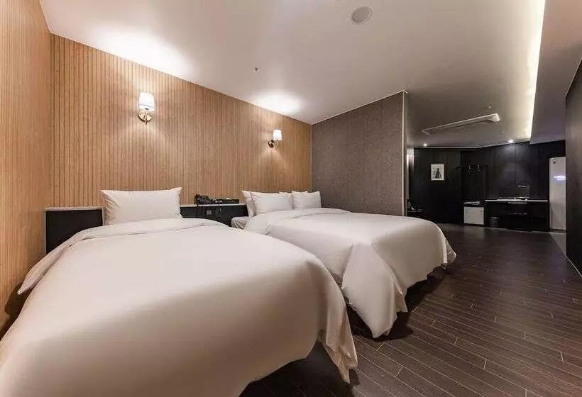 Brown Dot Hotel Seosan