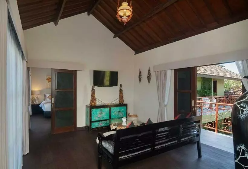 ホテル The Lodge Canggu