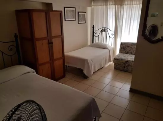 ホテル Tiumara Cartago