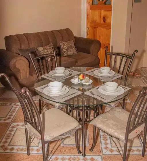 پانسیون Bev's Rosevilla