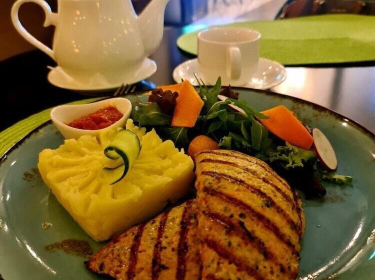 پانسیون Guest House Twins