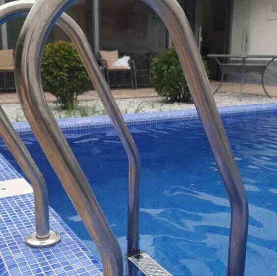 پانسیون Guest House Twins