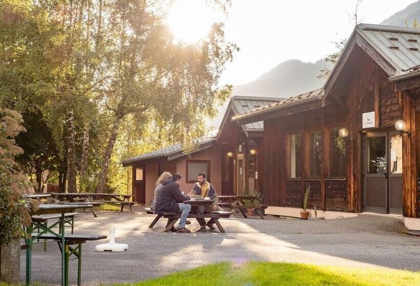 호스텔 Auberge De Jeunesse Hi Chamonix