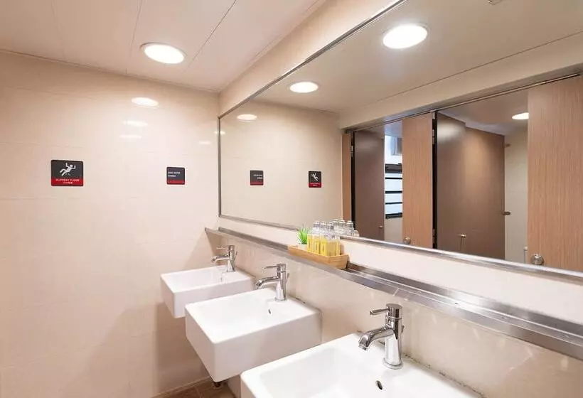 هاستل Solar Villas