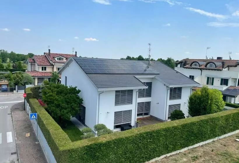 Aamiaismajoitus (B&B) Wooden House