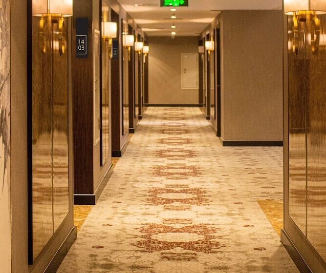 هتل Diamond Stars Ben Tre