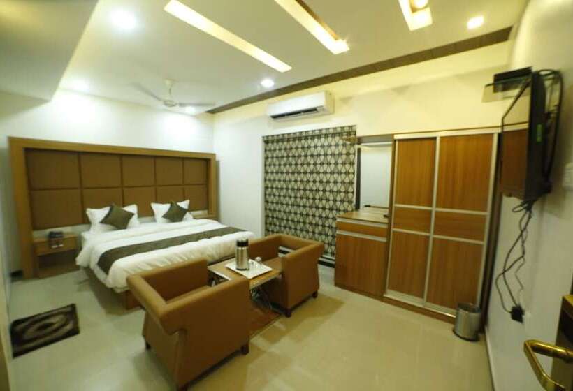 فندق Swagatam Inn