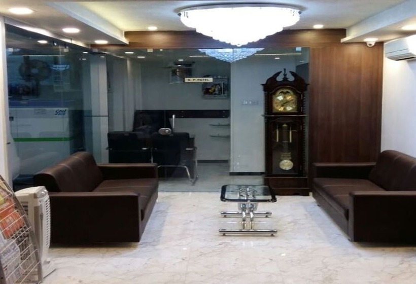 فندق Swagatam Inn