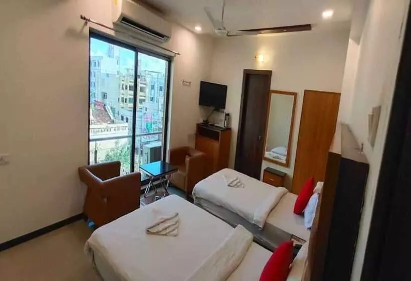 Hotelli Swagatam Inn