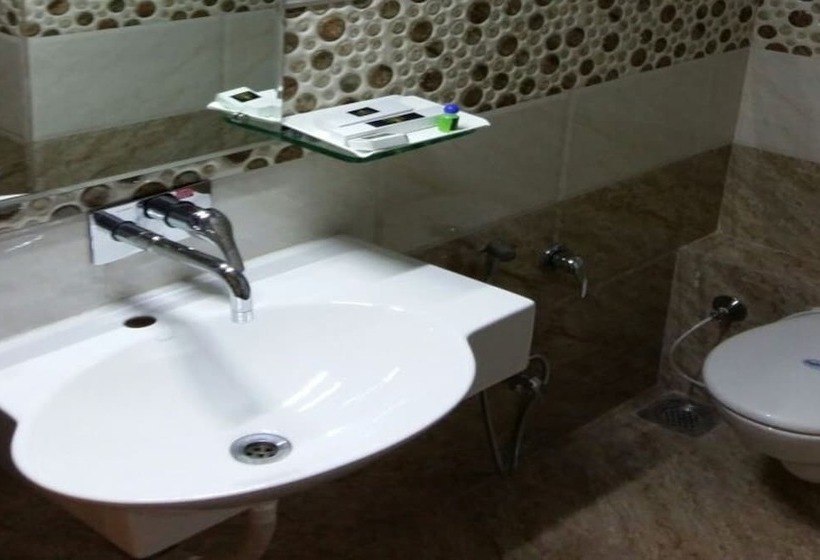 فندق Swagatam Inn