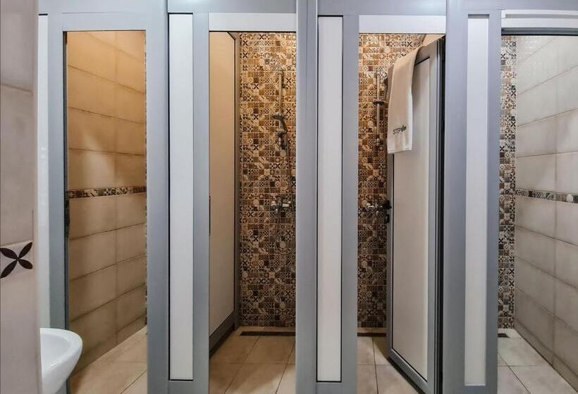 پانسیون Step To Kotor Bay Guesthouse