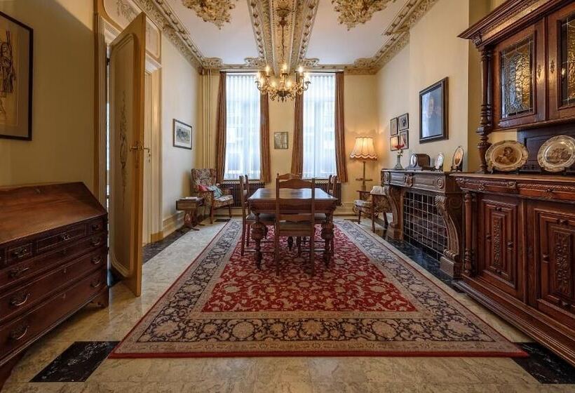 پانسیون Talbot House