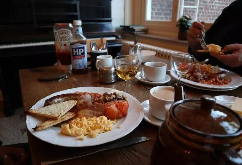 Majatalo Talbot House