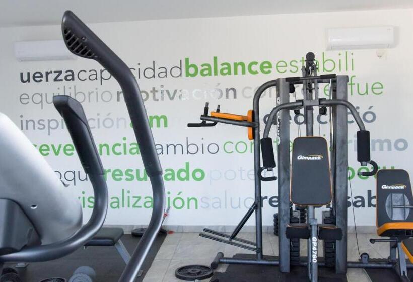 هتل De Casa Blanca