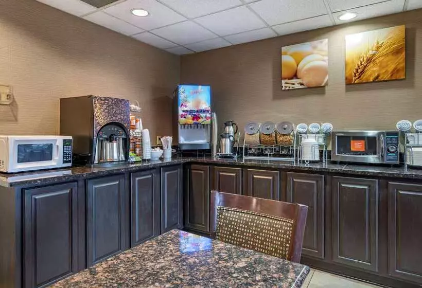 Szálloda Comfort Inn Airport Turfway Road