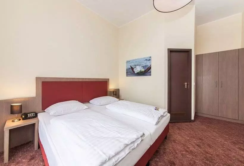 Отель Maxim Düsseldorf City