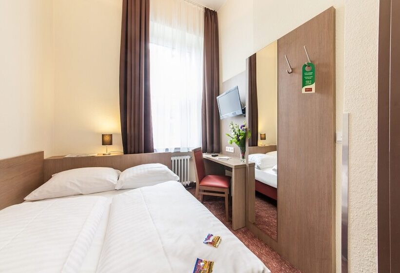 هتل Maxim Düsseldorf City