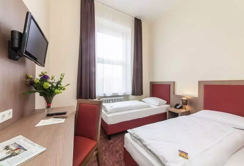 Отель Maxim Düsseldorf City